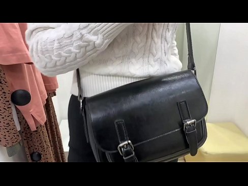 ❤️ 年轻婊子FeralBerry在试衣间用假阳具公开自慰 ❤️❌ at zh-cn.sexafinkarasskaz.ru️❤